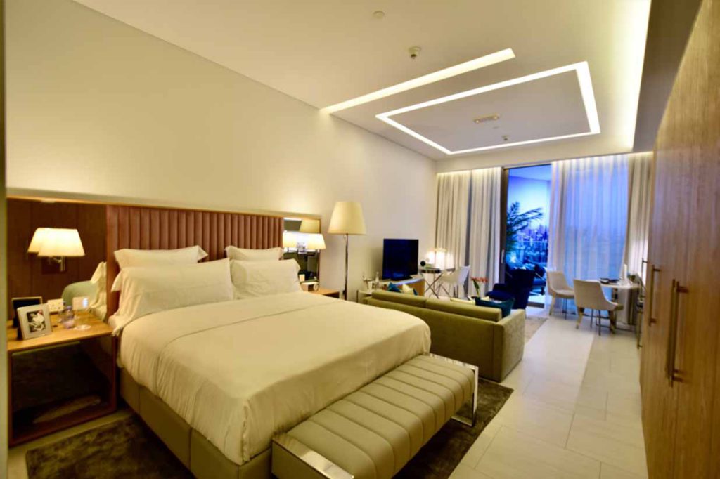 SLS Dubai Hotel & Residences – image 5 of 13