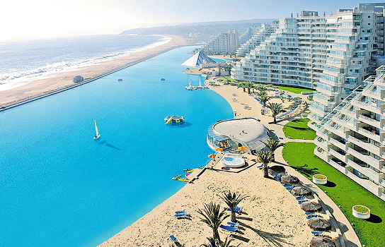 District One Crystal Lagoon