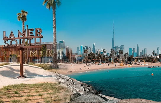 La Mer Beach